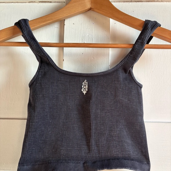 Free People Tops - Free People Ribbed Gray Cropped Top Size XS
